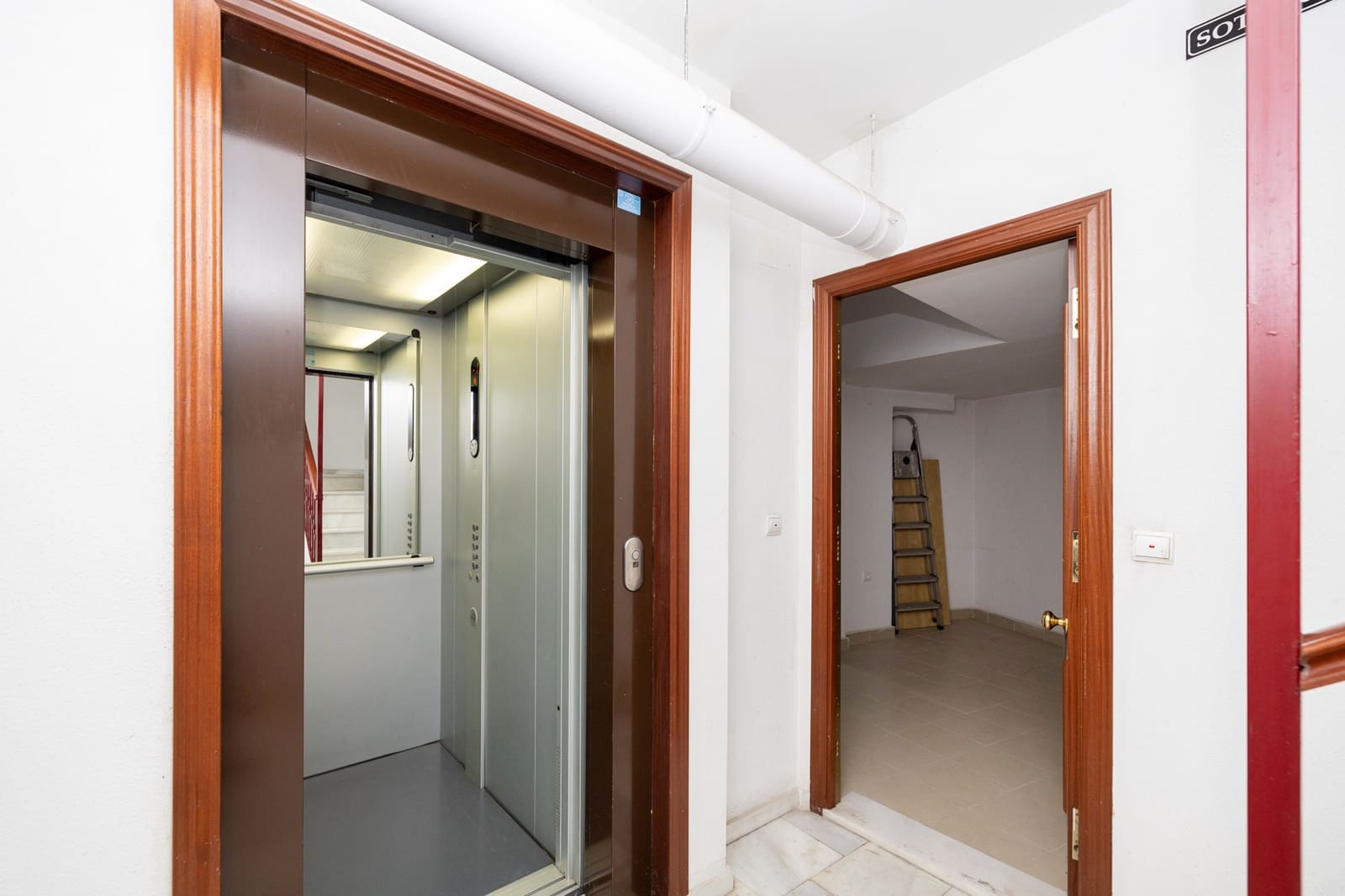 1 soverom Kontor til salgs i Armilla - € 59 000 (Ref: 9427455)