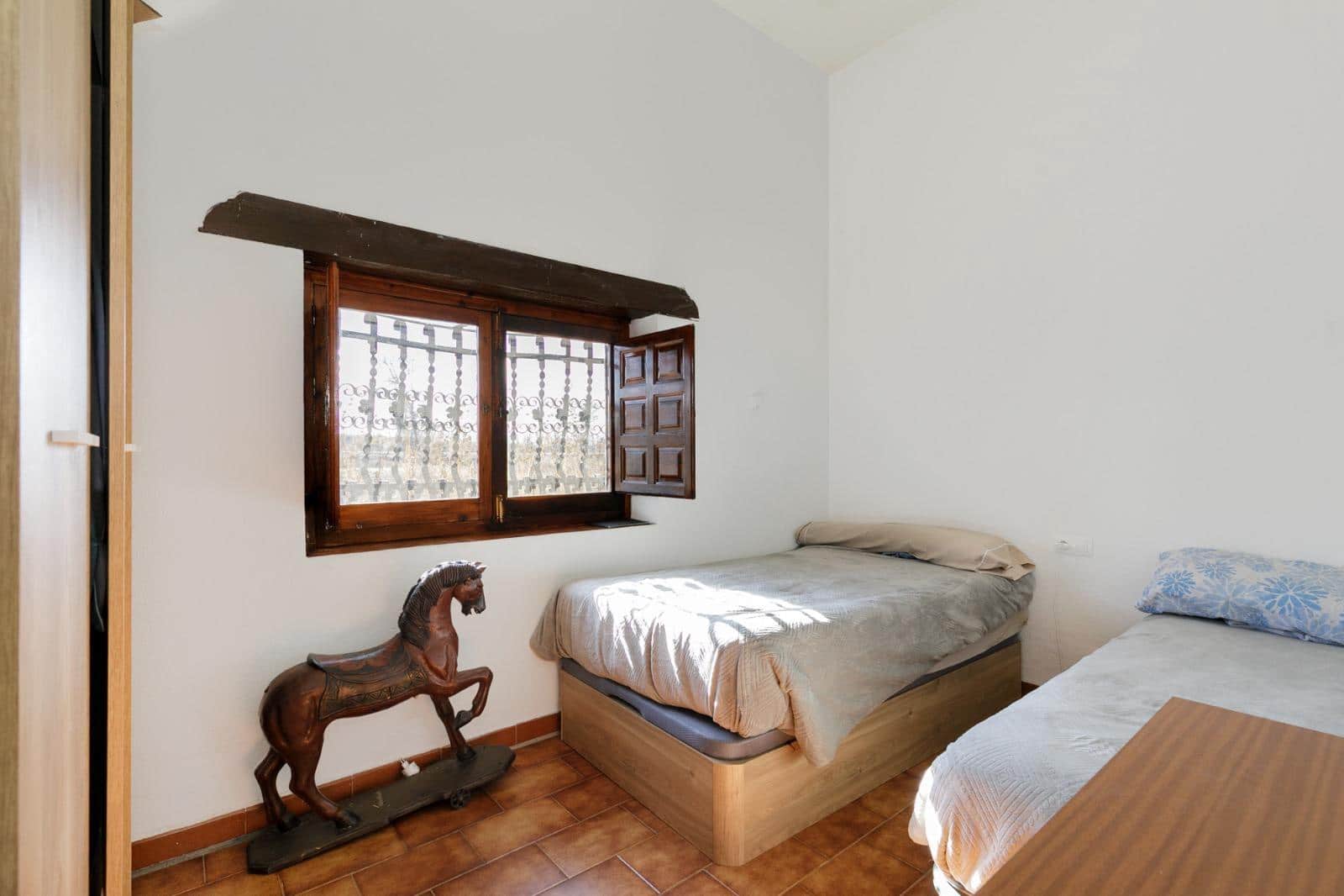 4 slaapkamer Finca/Landhuis te koop in Santa Fe - € 450.000 (Ref: 9438160)