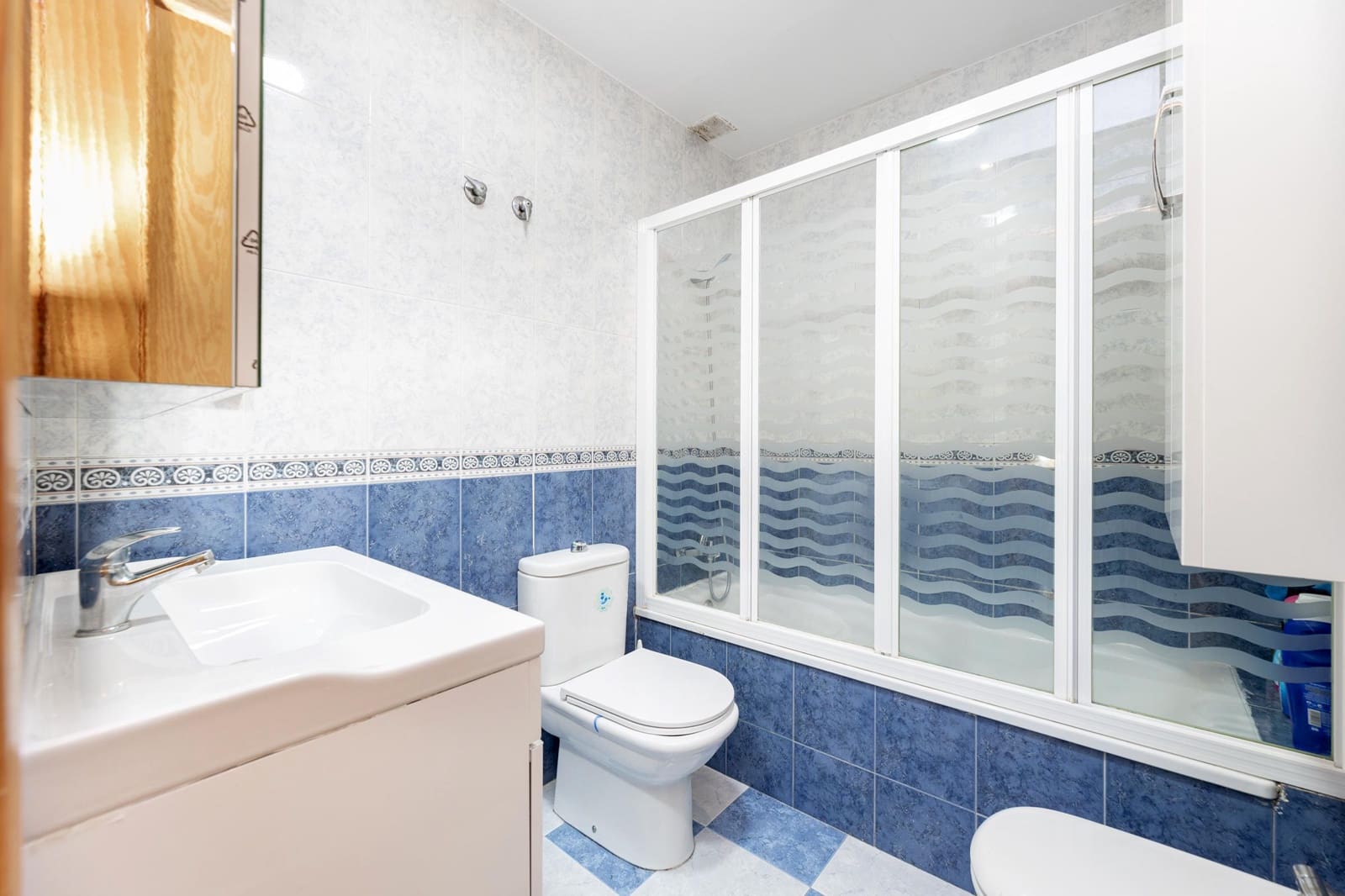 5 soverom Rekkehus til salgs i Jun - € 192 000 (Ref: 9441479)