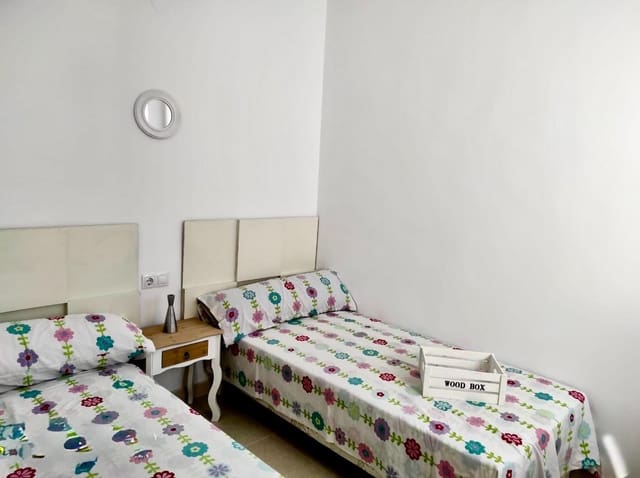 2 sypialnia Mieszkanie do wynajęcia w Láchar z garażem - 500 € (Ref: 9446633)