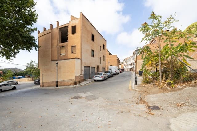 5 soverom Hus til salgs i Lanjarón med garasje - € 129 900 (Ref: 9449067)