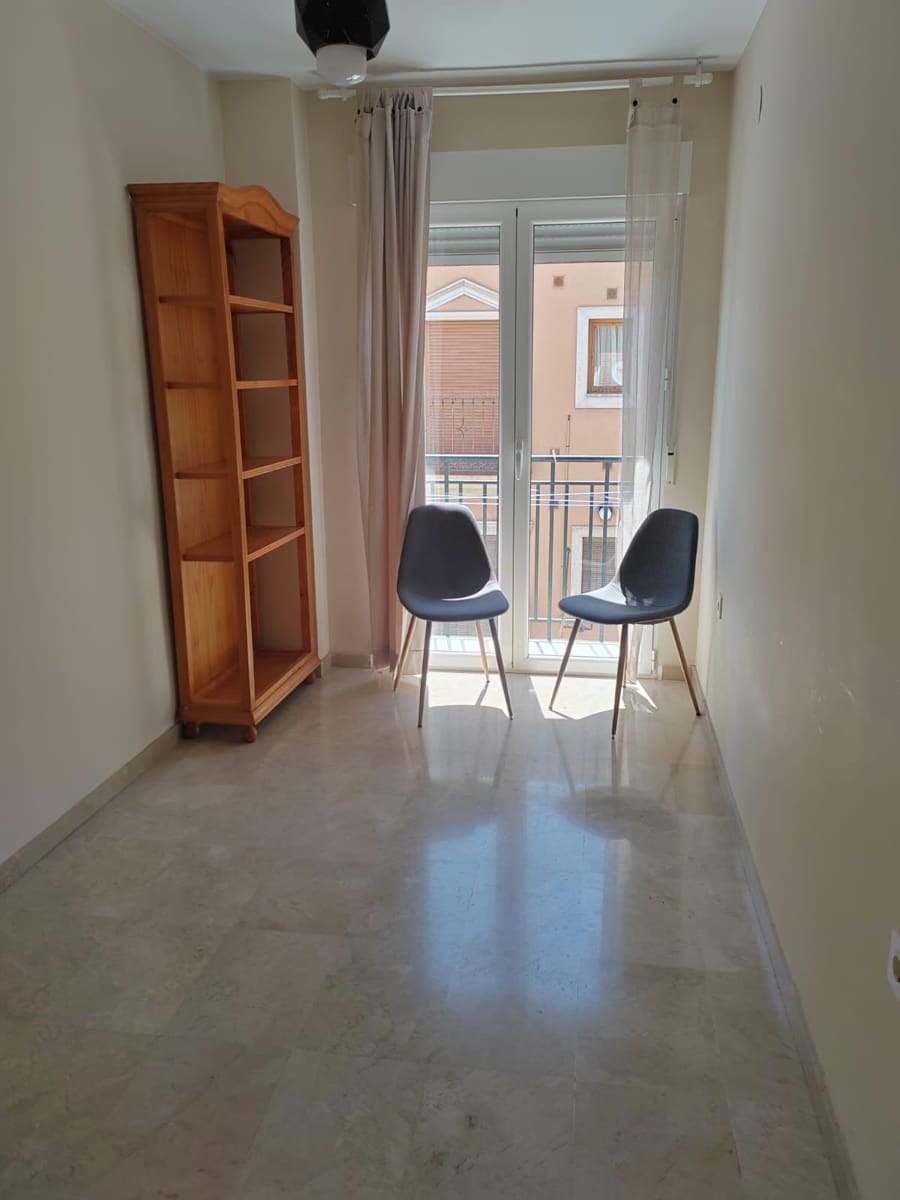 2 soveværelse Lejlighed til leje i Armilla - € 590 (Ref: 9450472)