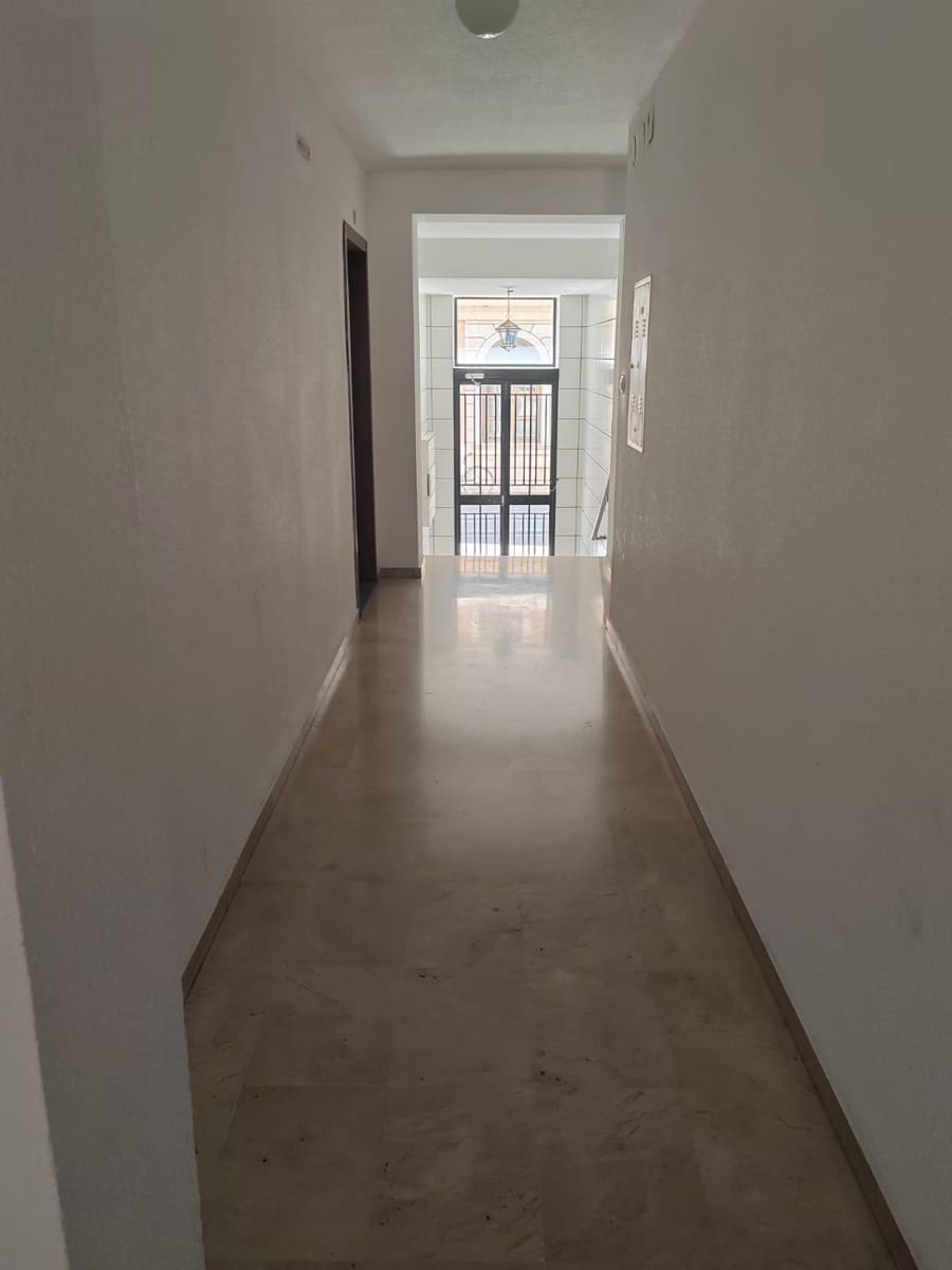 2 soveværelse Lejlighed til leje i Armilla - € 590 (Ref: 9450472)