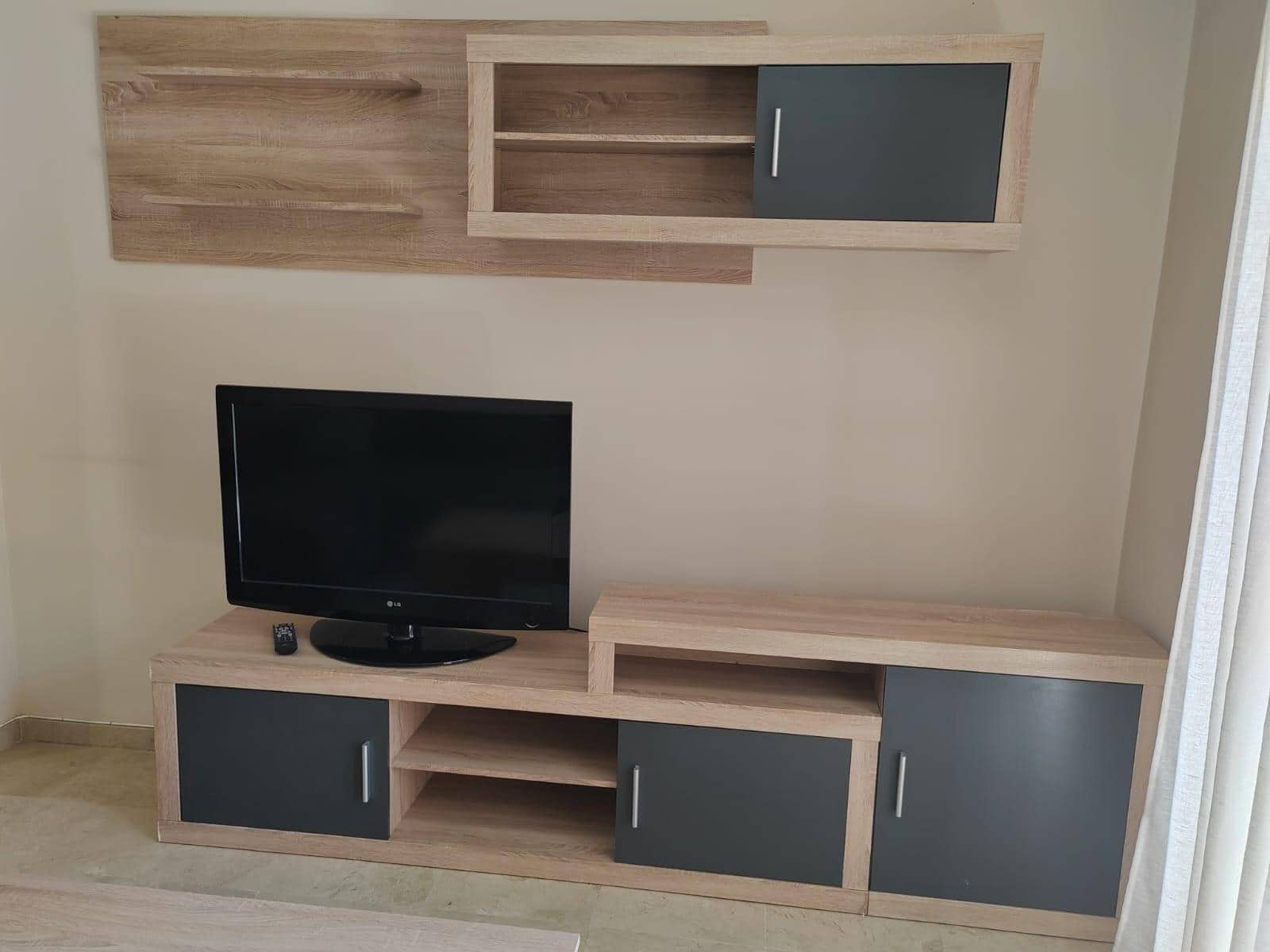 2 soveværelse Lejlighed til leje i Armilla - € 590 (Ref: 9450472)