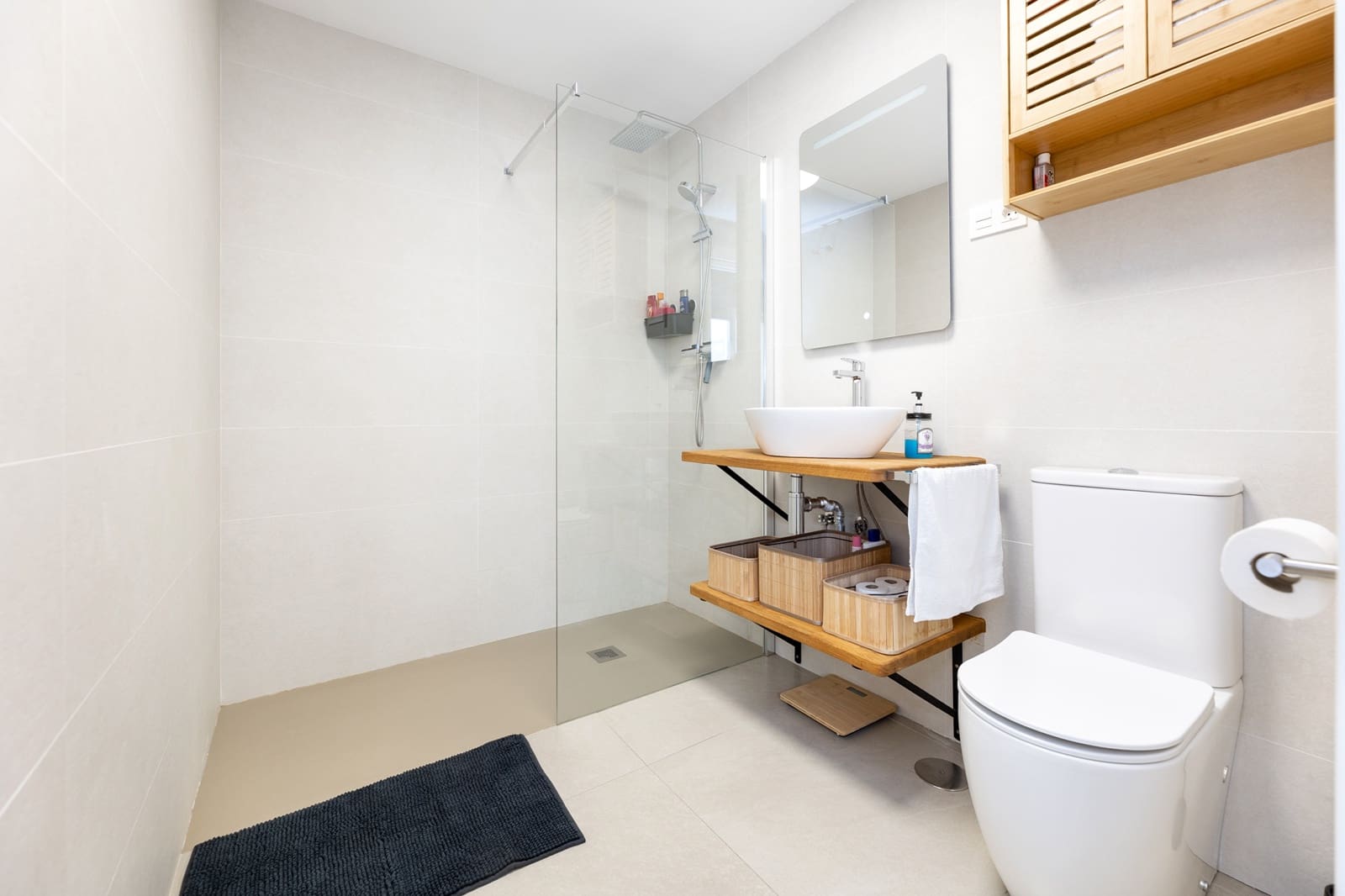 2 bedroom Apartment for sale in Alhama de Granada - € 198,000 (Ref: 9450473)