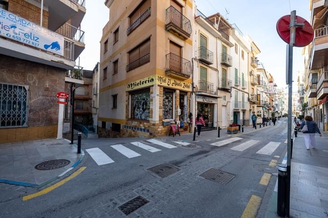 5 makuuhuone Huvila myytävänä paikassa Lanjarón - 40 000 € (Ref: 9462007)