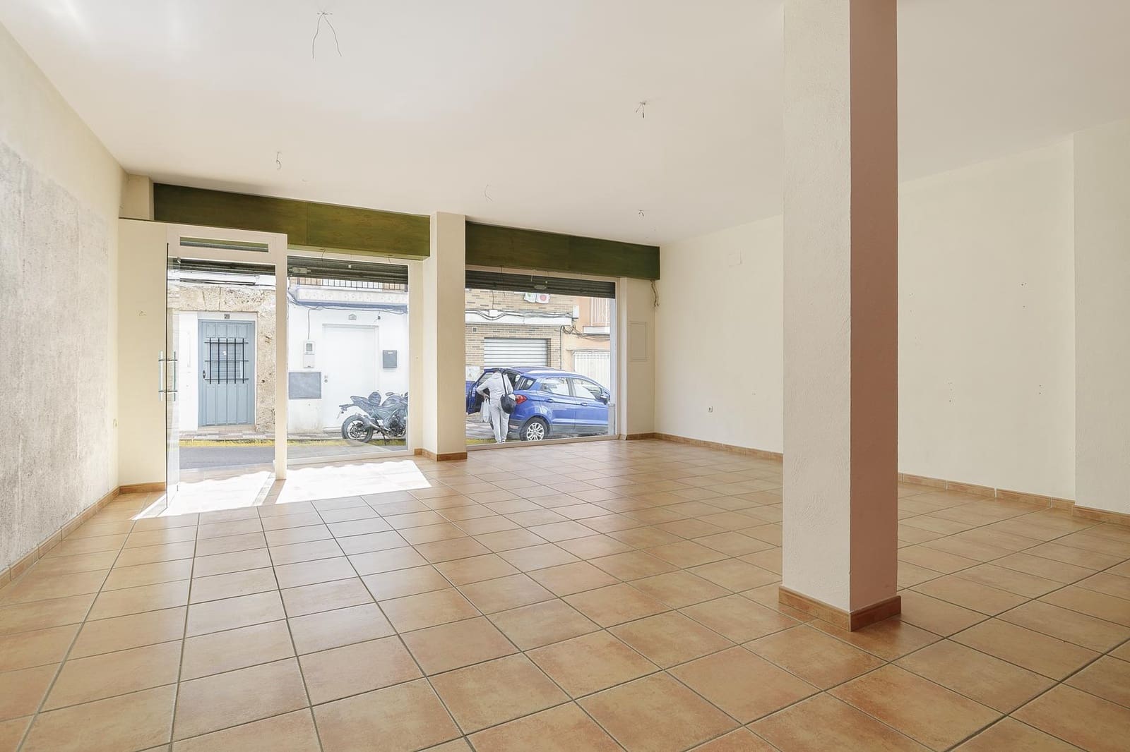 Commerciale in vendita in Alfacar - 55.000 € (Rif: 9473127)