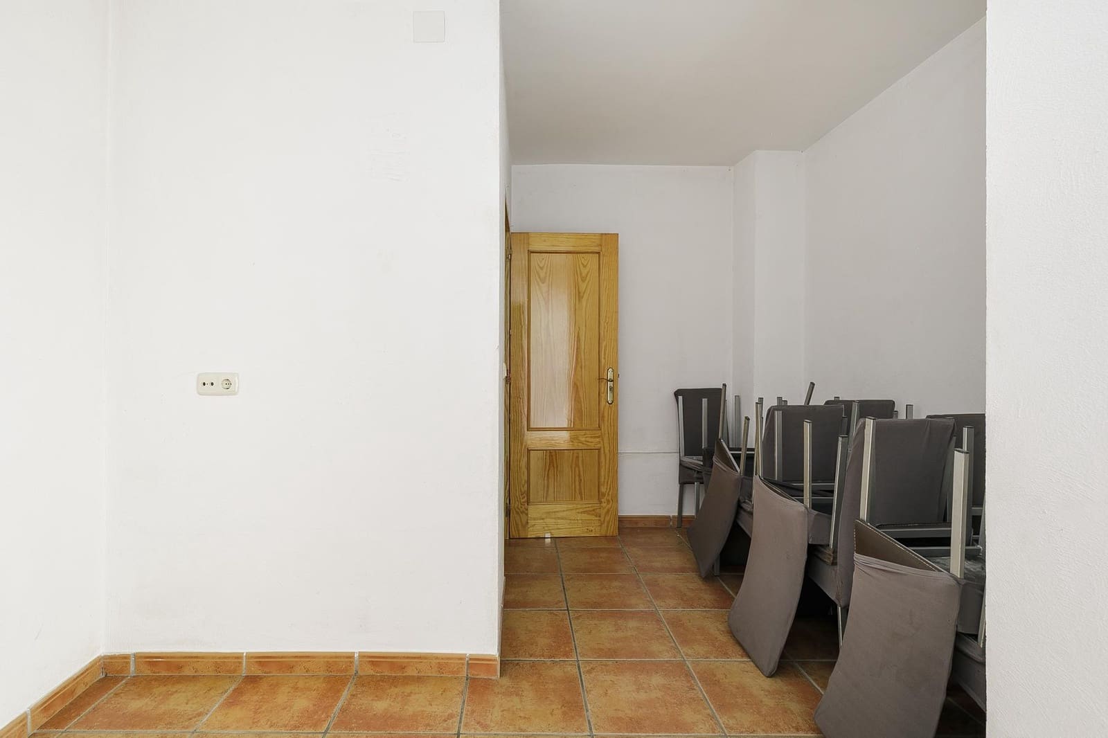 Commerciale in vendita in Alfacar - 55.000 € (Rif: 9473127)