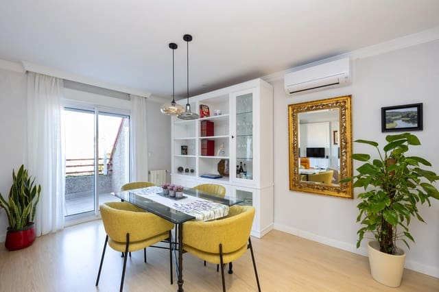 2 soverom Leilighet til salgs i Centro, Granada by med garasje - € 569 000 (Ref: 9481317)