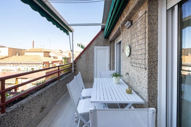 2 soverom Leilighet til salgs i Centro, Granada by med garasje - € 569 000 (Ref: 9481317)