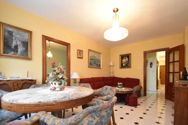 4 soveværelse Lejlighed til leje i Pajaritos - Plaza de Toros, Granada by - € 1.200 (Ref: 9481318)