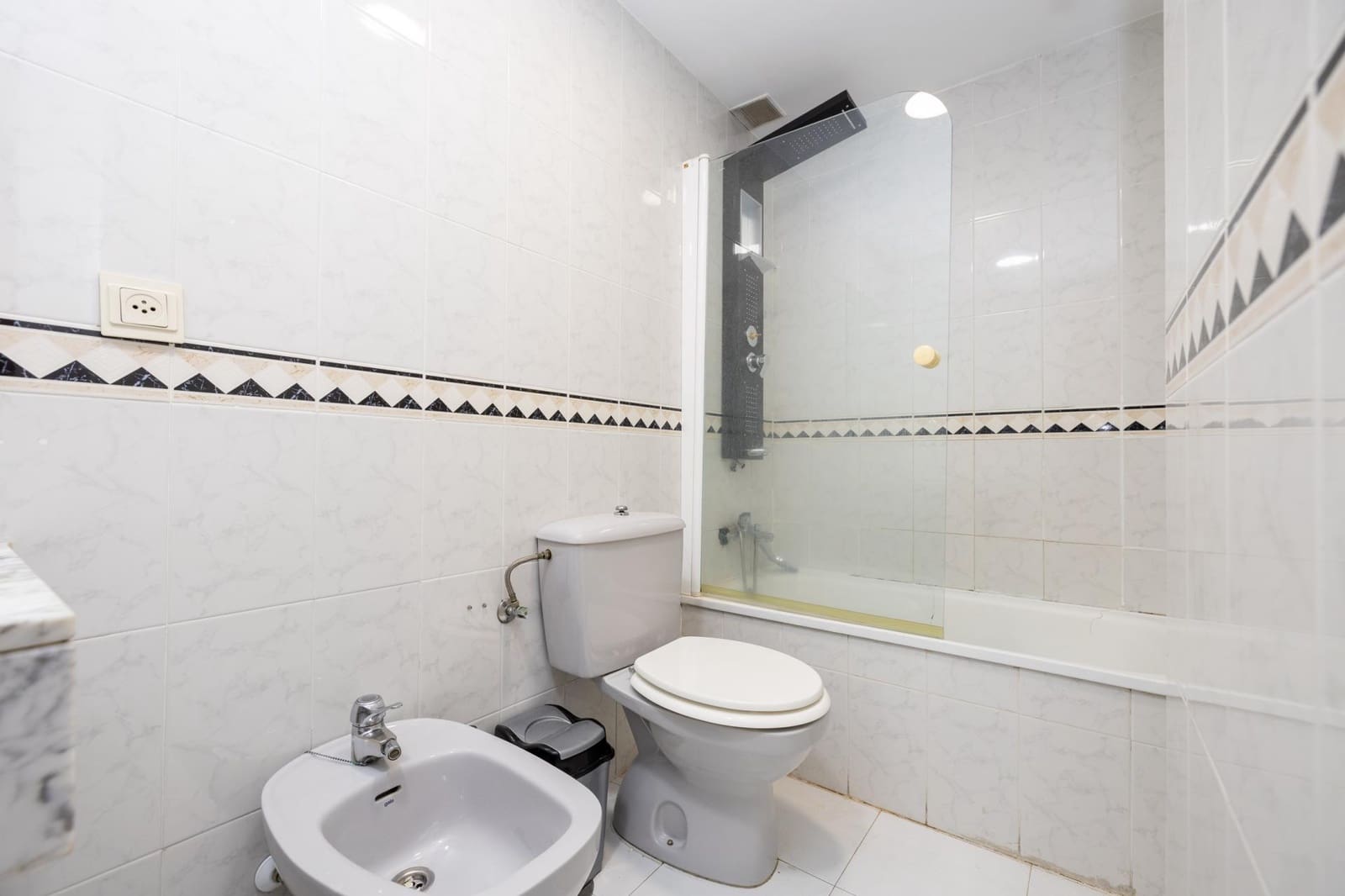 4 quarto Apartamento para venda em Granada cidade com garagem - 319 000 € (Ref: 9491647)