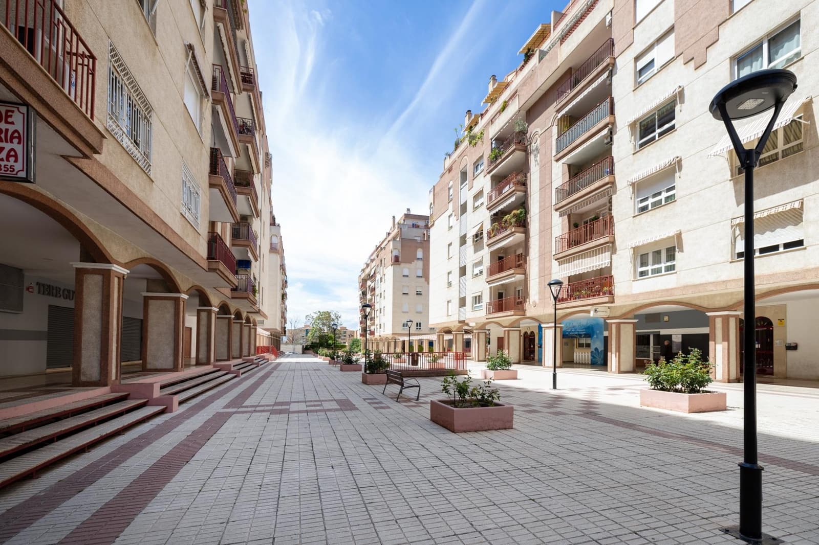 4 quarto Apartamento para venda em Granada cidade com garagem - 319 000 € (Ref: 9491647)