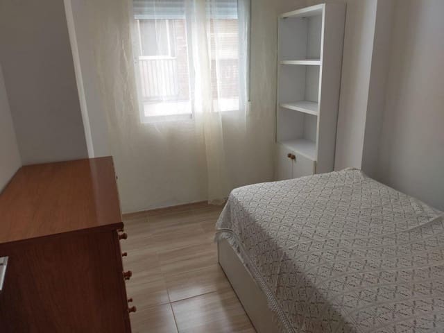 3 soveværelse Lejlighed til leje i Zaidin, Granada by - € 750 (Ref: 9502660)