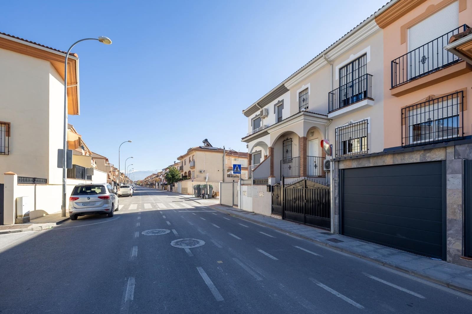 3 bedroom Terraced Villa for sale in Belicena with pool garage - € 229,900 (Ref: 9504535)