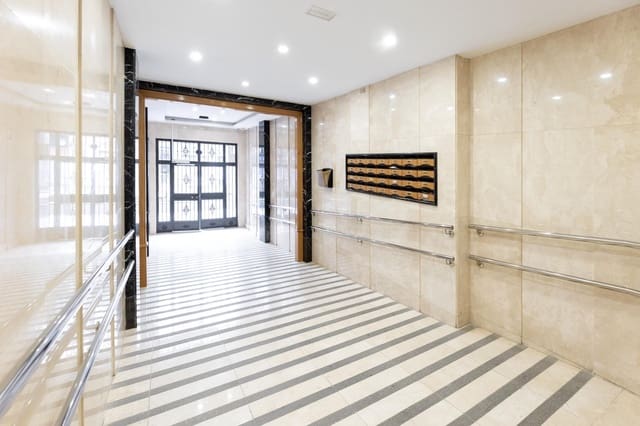 3 sypialnia Mieszkanie na sprzedaż w Miasto Grenada - 370 000 € (Ref: 9504539)