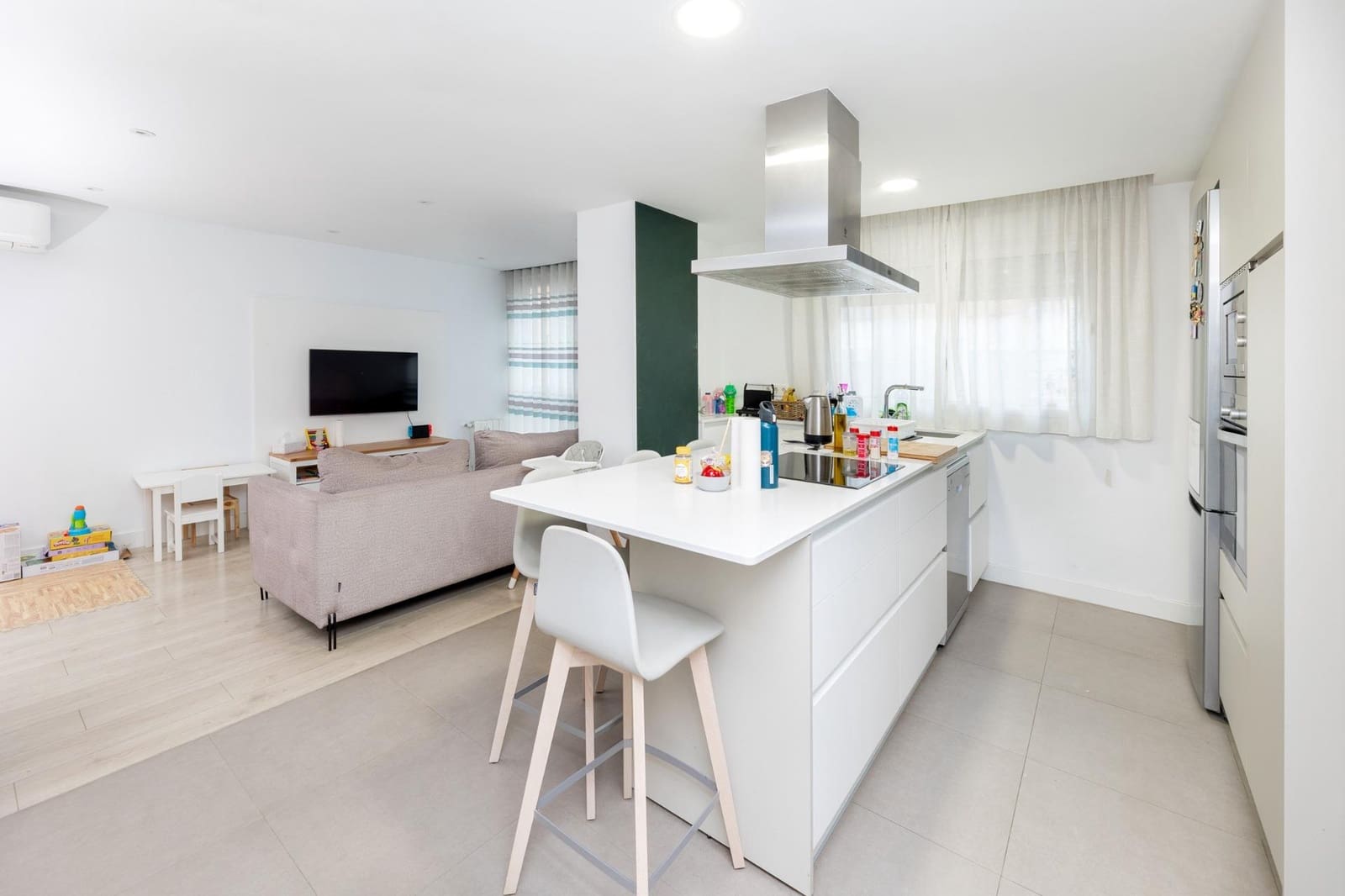 4 soveværelse Lejlighed til salg i Granada by - € 375.000 (Ref: 9504540)