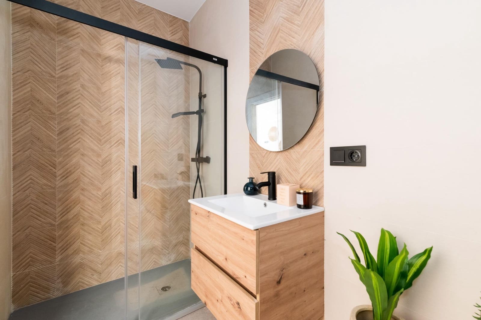 1 slaapkamer Loft te koop in Granada stad - € 145.000 (Ref: 9504543)