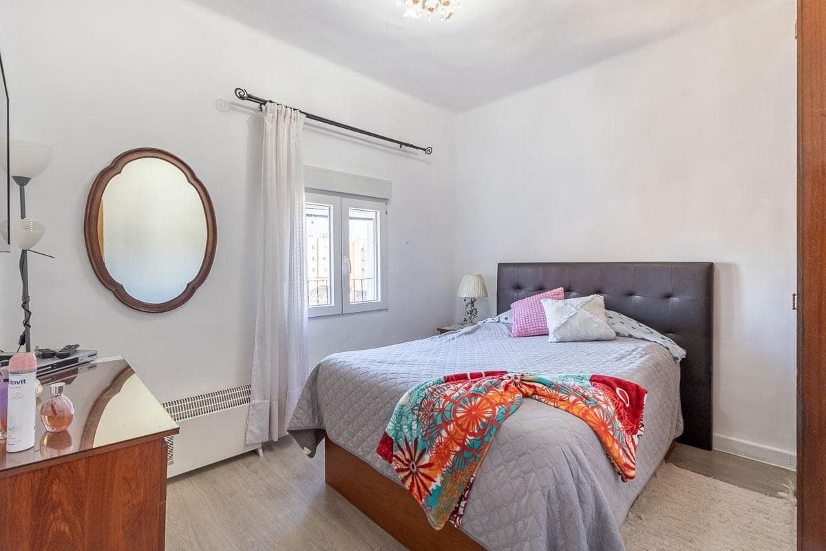 3 quarto Apartamento para venda em Granada cidade - 169 900 € (Ref: 9504545)