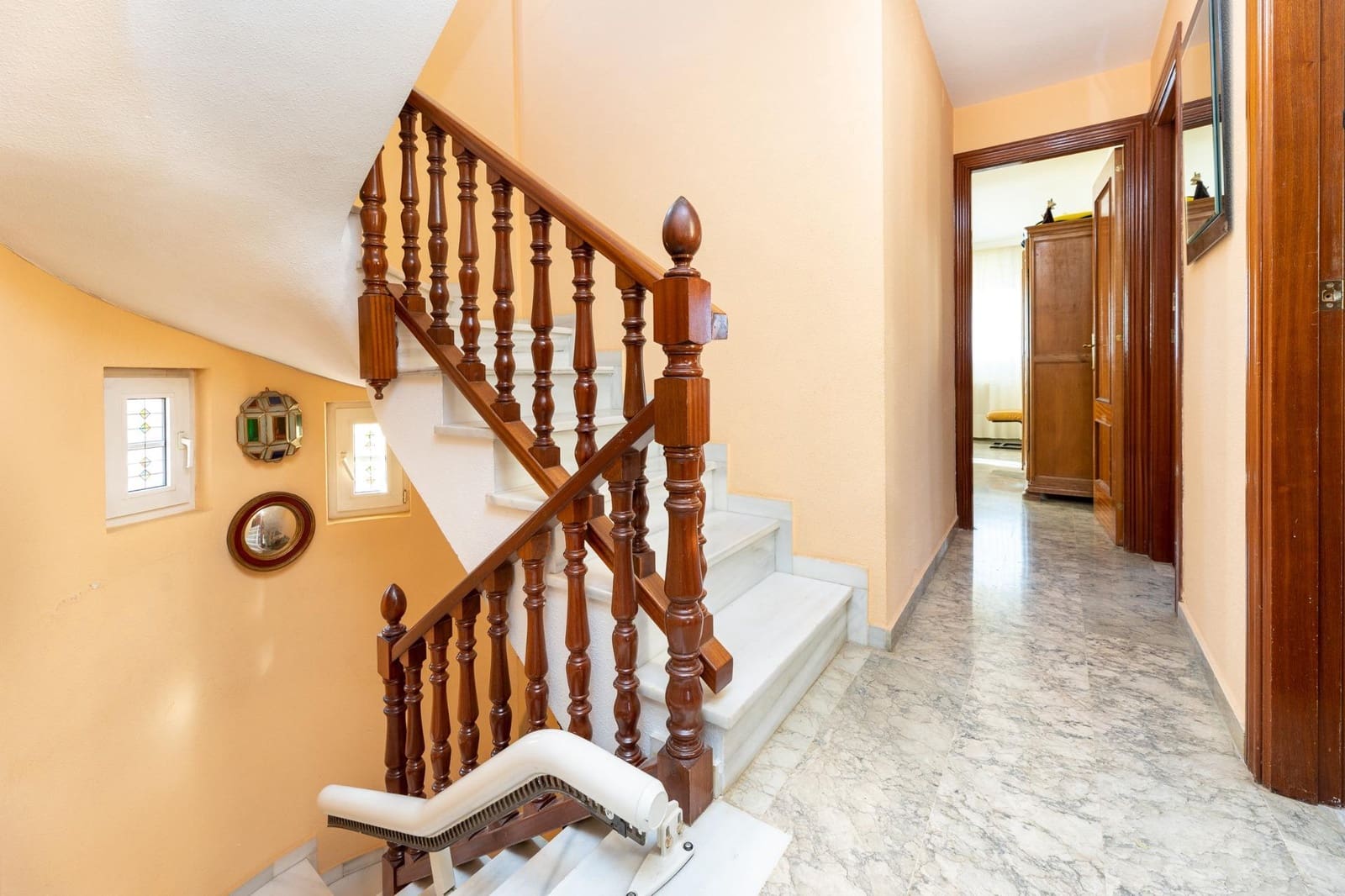 5 sypialnia Willa na sprzedaż w Albolote z basenem garażem - 329 000 € (Ref: 9504546)