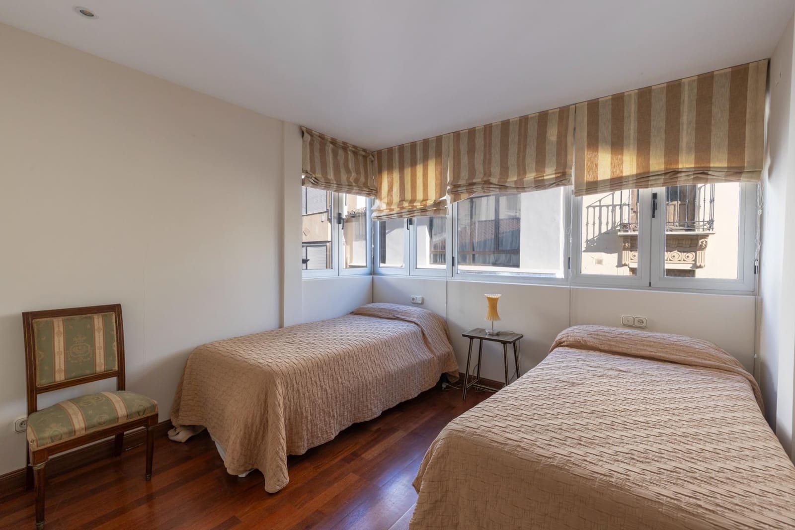 3 slaapkamer Flat te koop in Granada stad - € 420.000 (Ref: 9504547)