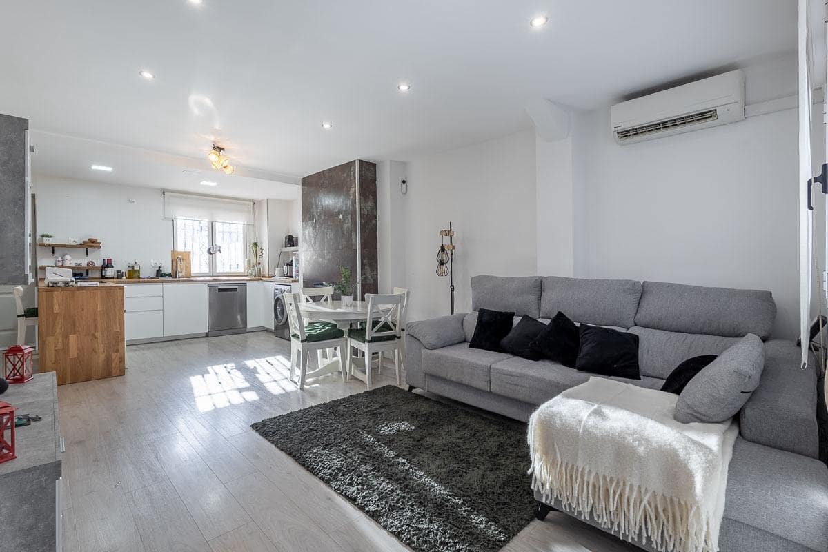 3 makuuhuone Rivitalo myytävänä paikassa Monachil mukana 
autotalli - 250 000 € (Ref: 9504548)