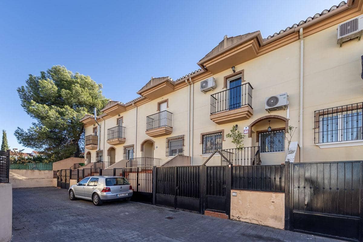 3 makuuhuone Rivitalo myytävänä paikassa Monachil mukana 
autotalli - 250 000 € (Ref: 9504548)