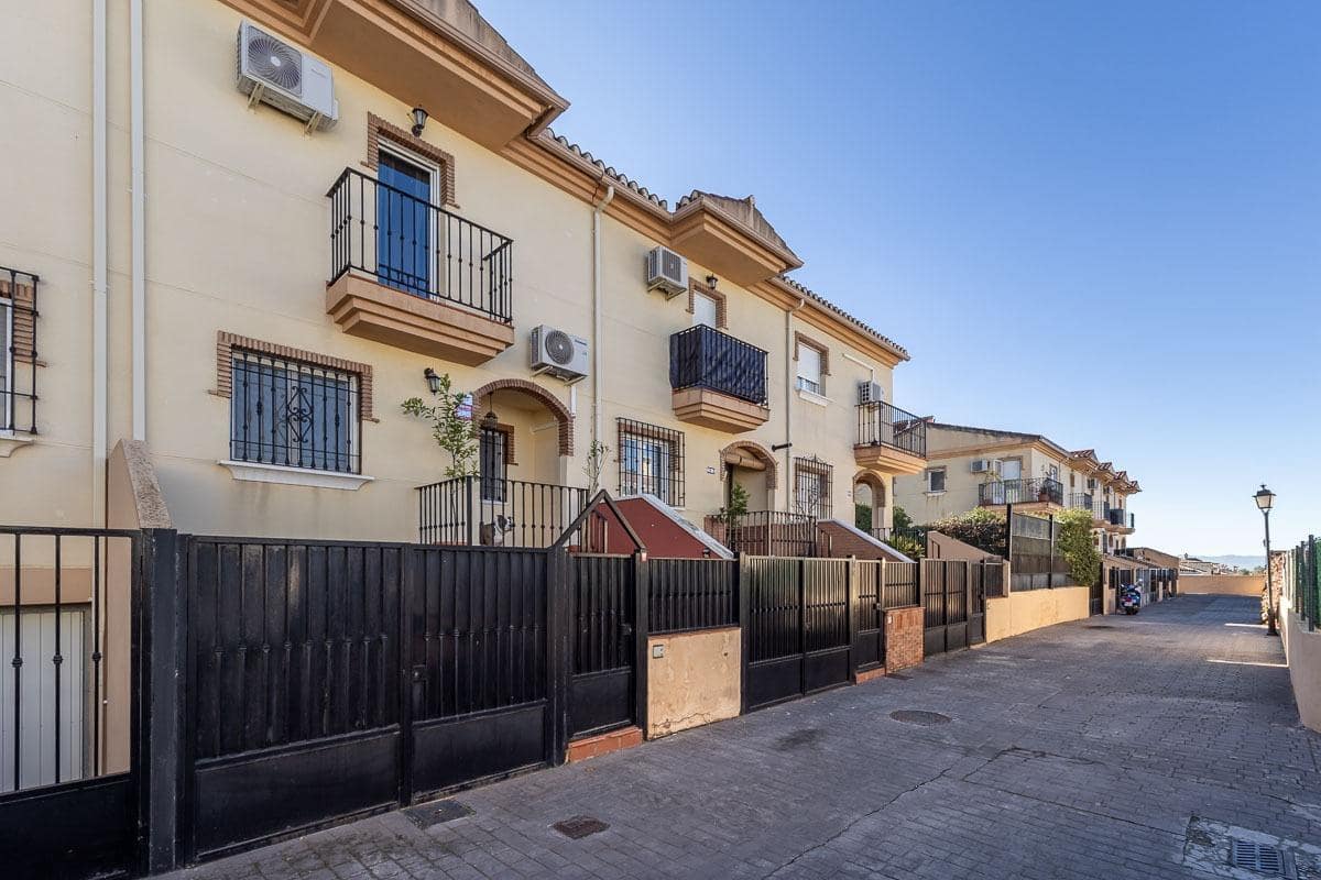 3 makuuhuone Rivitalo myytävänä paikassa Monachil mukana 
autotalli - 250 000 € (Ref: 9504548)