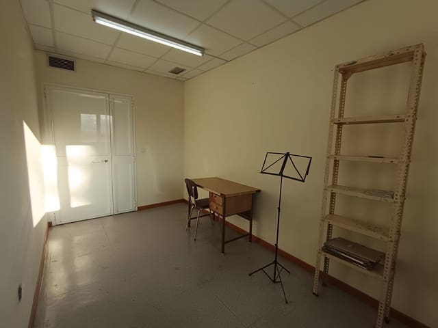 Office for rent in Granada city - € 100 (Ref: 9513629)