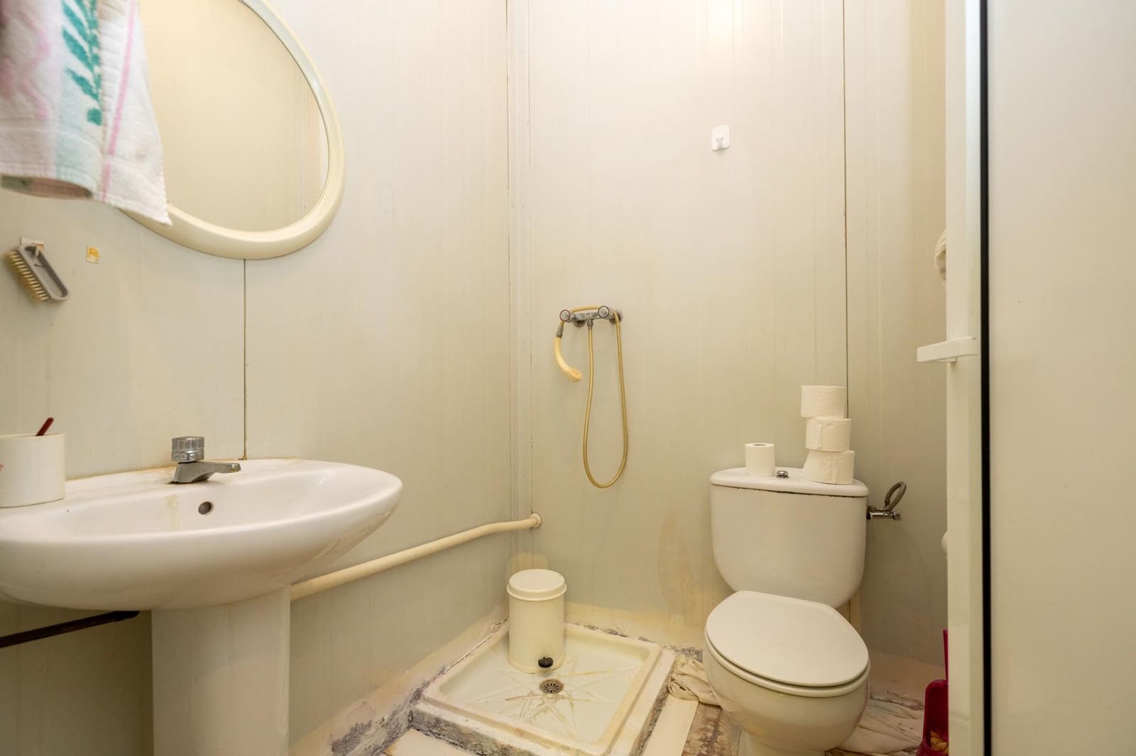 Empresa para venda em Illora - 270 000 € (Ref: 9530437)