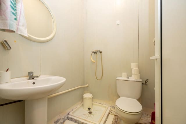 Empresa para venda em Illora - 270 000 € (Ref: 9530437)