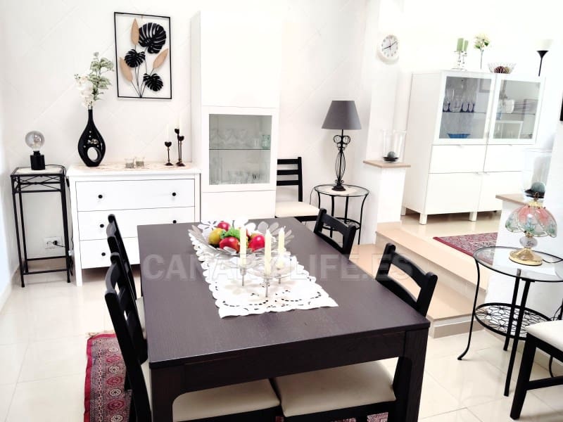 2 bedroom Townhouse for rent in Arguineguin with garage - € 1,450 (Ref: 10008785)