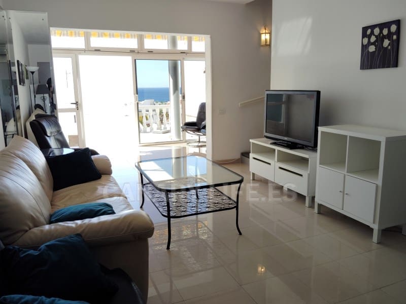 2 bedroom Townhouse for rent in Arguineguin with garage - € 1,450 (Ref: 10008785)