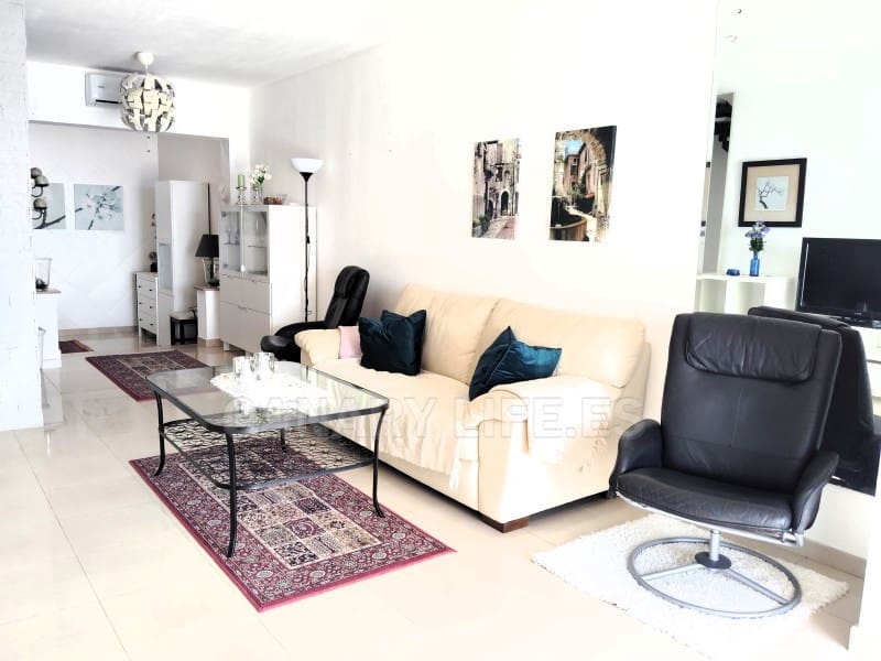 2 bedroom Townhouse for rent in Arguineguin with garage - € 1,450 (Ref: 10008785)