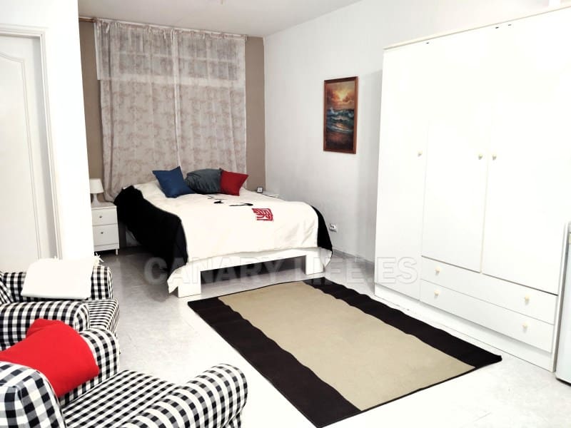 2 bedroom Townhouse for rent in Arguineguin with garage - € 1,450 (Ref: 10008785)