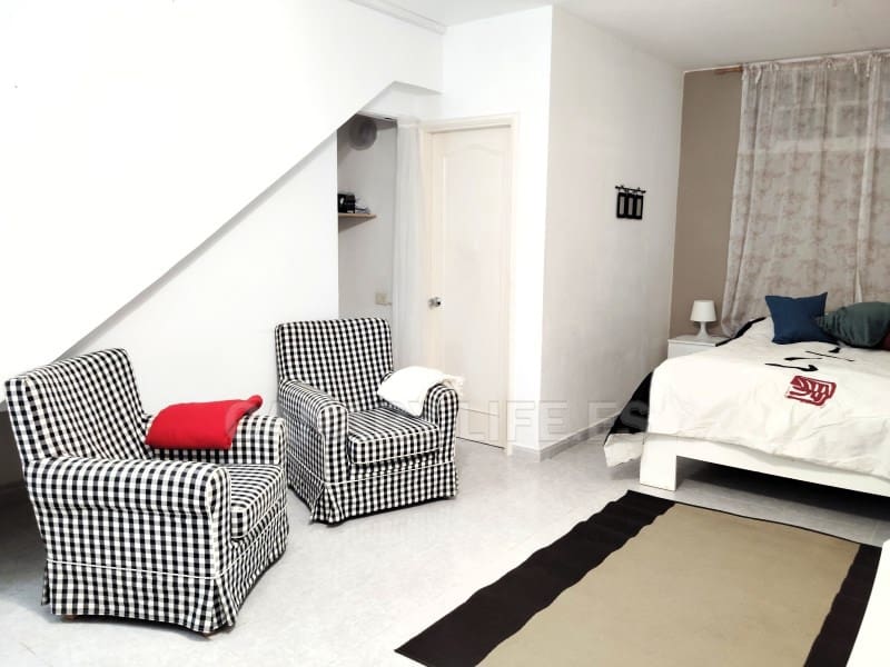 2 bedroom Townhouse for rent in Arguineguin with garage - € 1,450 (Ref: 10008785)
