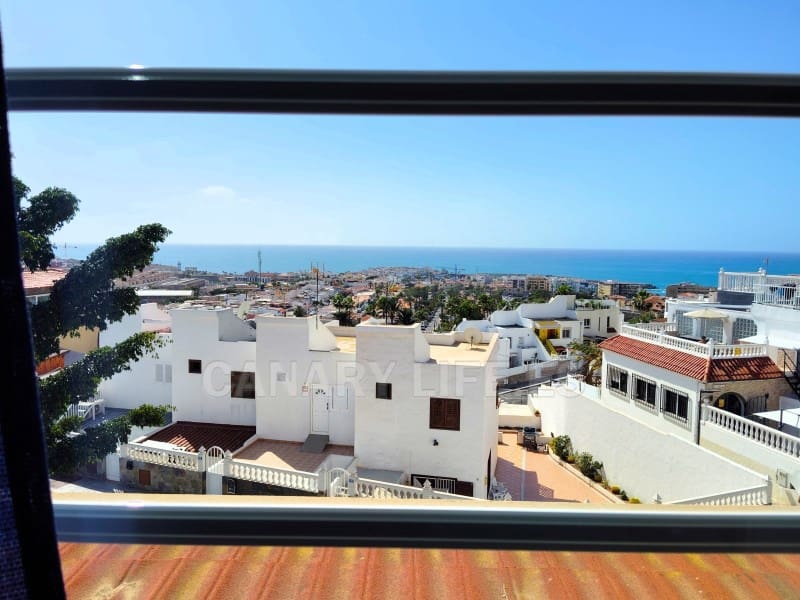 2 bedroom Townhouse for rent in Arguineguin with garage - € 1,450 (Ref: 10008785)