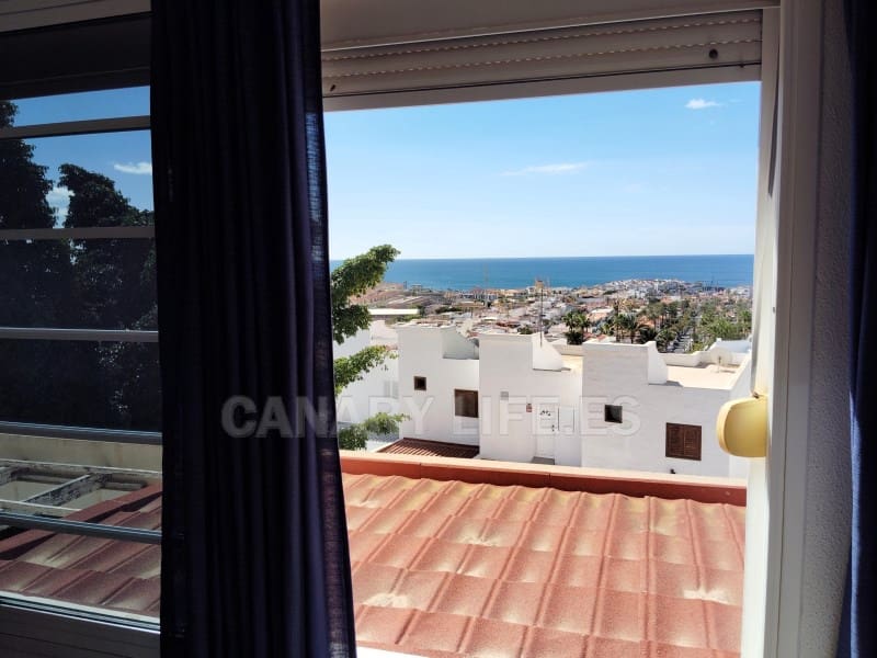 2 bedroom Townhouse for rent in Arguineguin with garage - € 1,450 (Ref: 10008785)