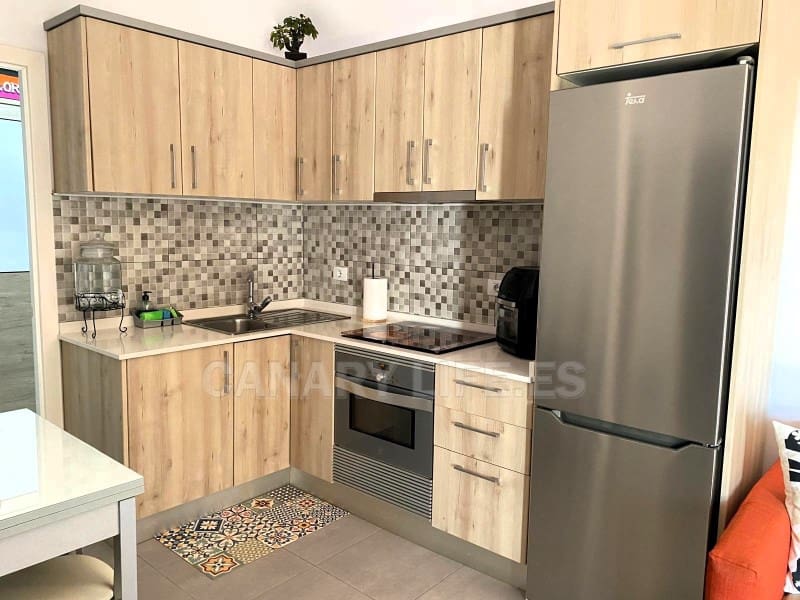 1 makuuhuone Bungalow vuokrattavana paikassa San Bartolome de Tirajana mukana uima-altaan - 1 400 € (Ref: 10030218)
