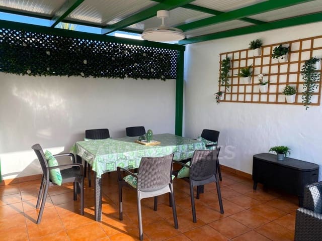 1 makuuhuone Bungalow vuokrattavana paikassa Campo Internacional, San Bartolomé de Tirajana mukana uima-altaan - 1 400 € (Ref: 10030218)