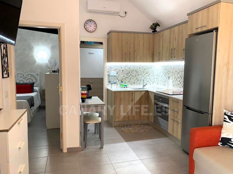 1 makuuhuone Bungalow vuokrattavana paikassa San Bartolome de Tirajana mukana uima-altaan - 1 400 € (Ref: 10030218)