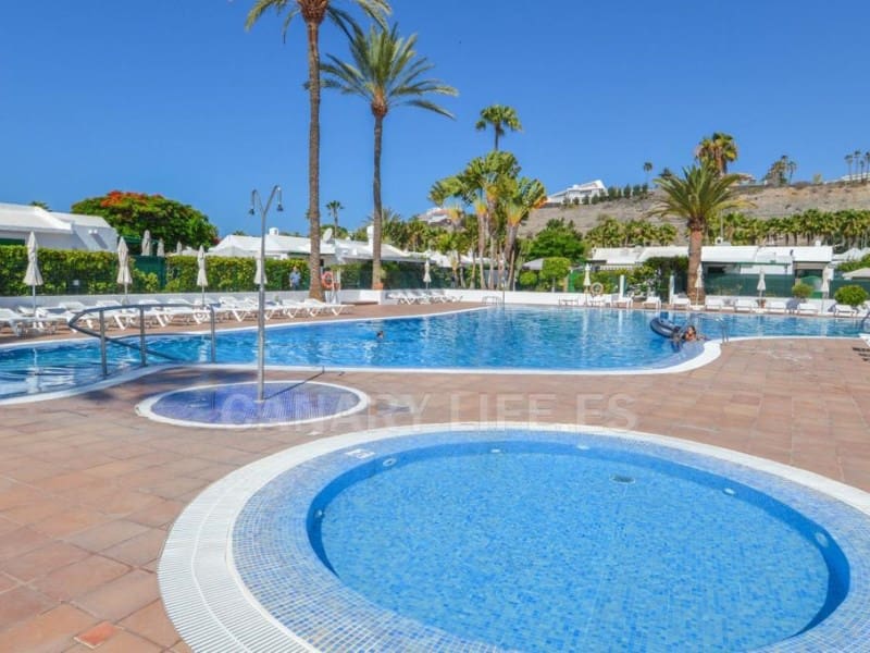 1 makuuhuone Bungalow vuokrattavana paikassa San Bartolome de Tirajana mukana uima-altaan - 1 400 € (Ref: 10030218)