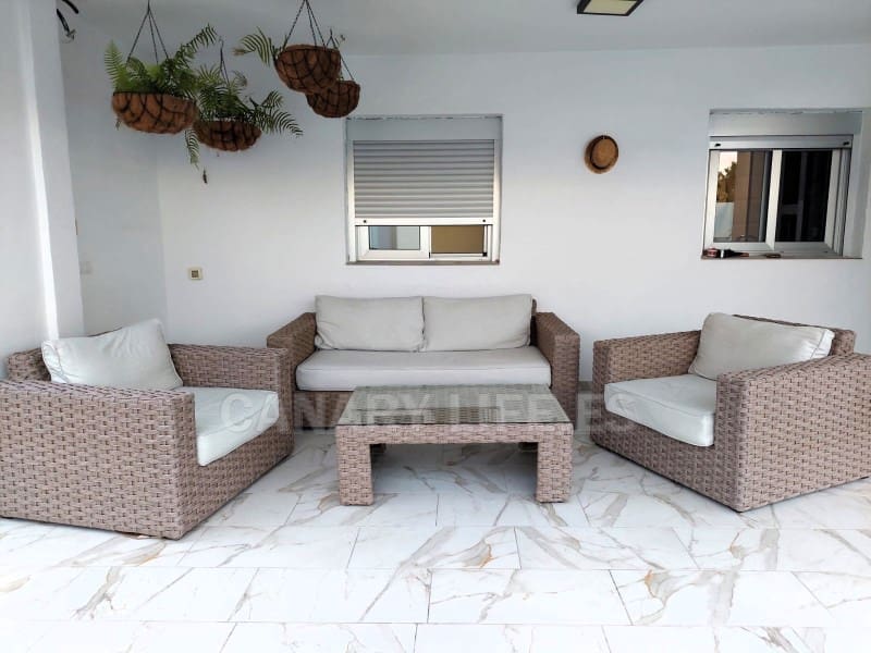 2 slaapkamer Villa te huur in Playa del Ingles met zwembad - € 2.900 (Ref: 10078172)