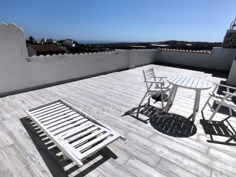 Appartement de 2 chambres à louer à San Bartolome de Tirajana - 1 100 € (Ref: 9114548)