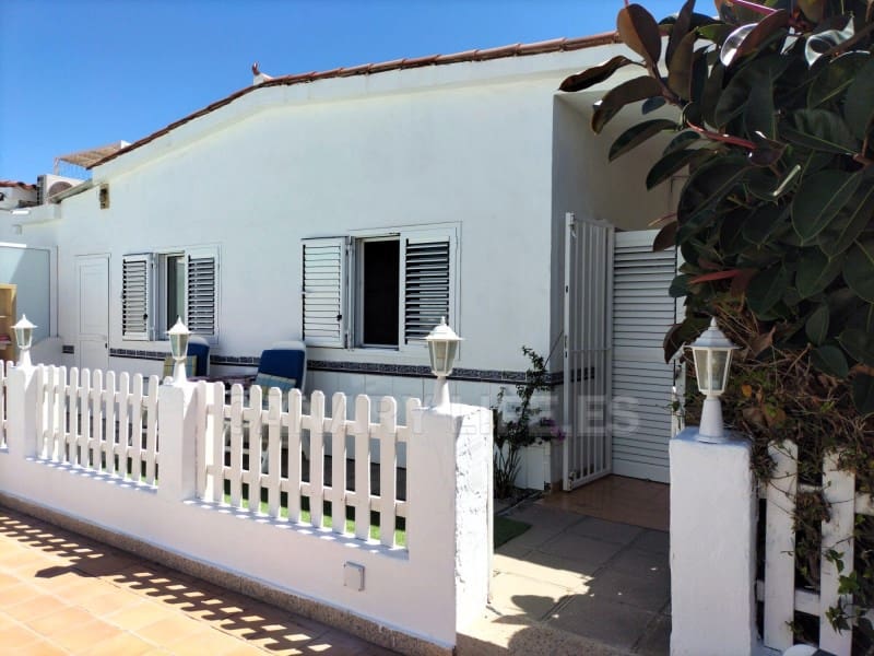 2 soveværelse Bungalow til leje i Playa del Ingles - € 2.000 (Ref: 9114552)