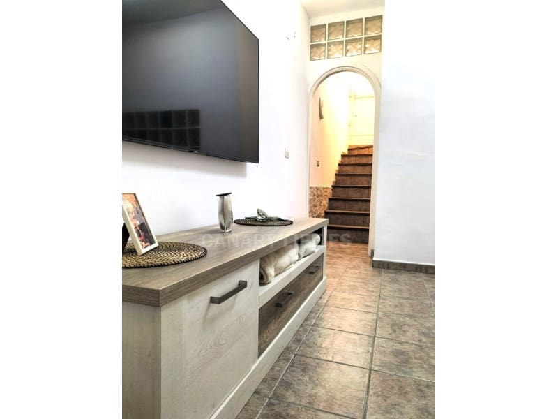 2 soverom Leilighet til leie i Sonneland - € 1 300 (Ref: 9114553)