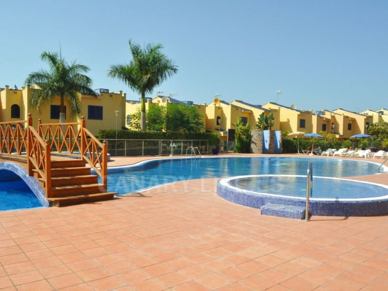 2 sypialnia Bungalow do wynajęcia w San Bartolome de Tirajana - 2 000 € (Ref: 9114556)