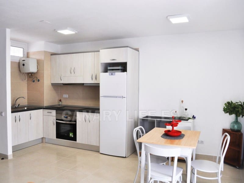 3 soverom Leilighet til leie i San Bartolome de Tirajana - € 1 350 (Ref: 9114559)