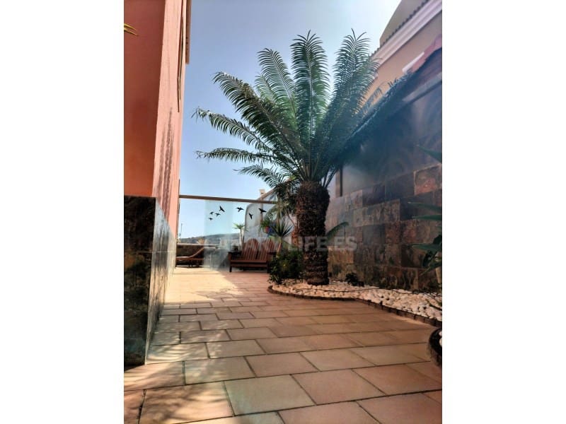 2 soverom Kjedet enebolig til leie i Arguineguin med garasje - € 1 650 (Ref: 9154339)