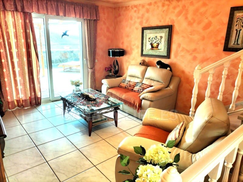 2 soverom Kjedet enebolig til leie i Arguineguin med garasje - € 1 650 (Ref: 9154339)